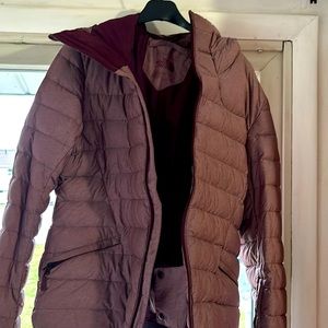 Women’s north face ski/snowboard coat, purple/maroon color